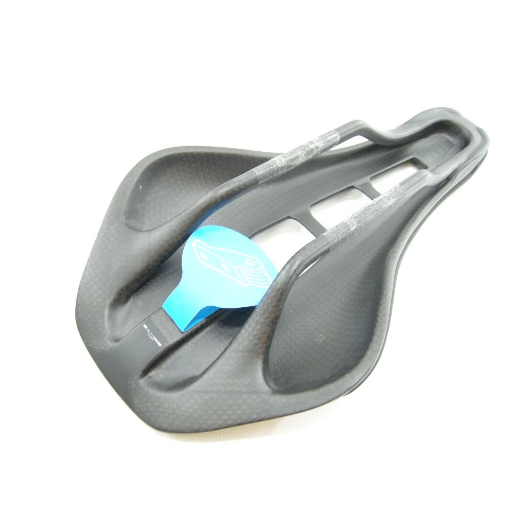 PRO Stealth Superlight Carbon Sattel 4 PRO Stealth Superlight Carbon Sattel – Bild 2