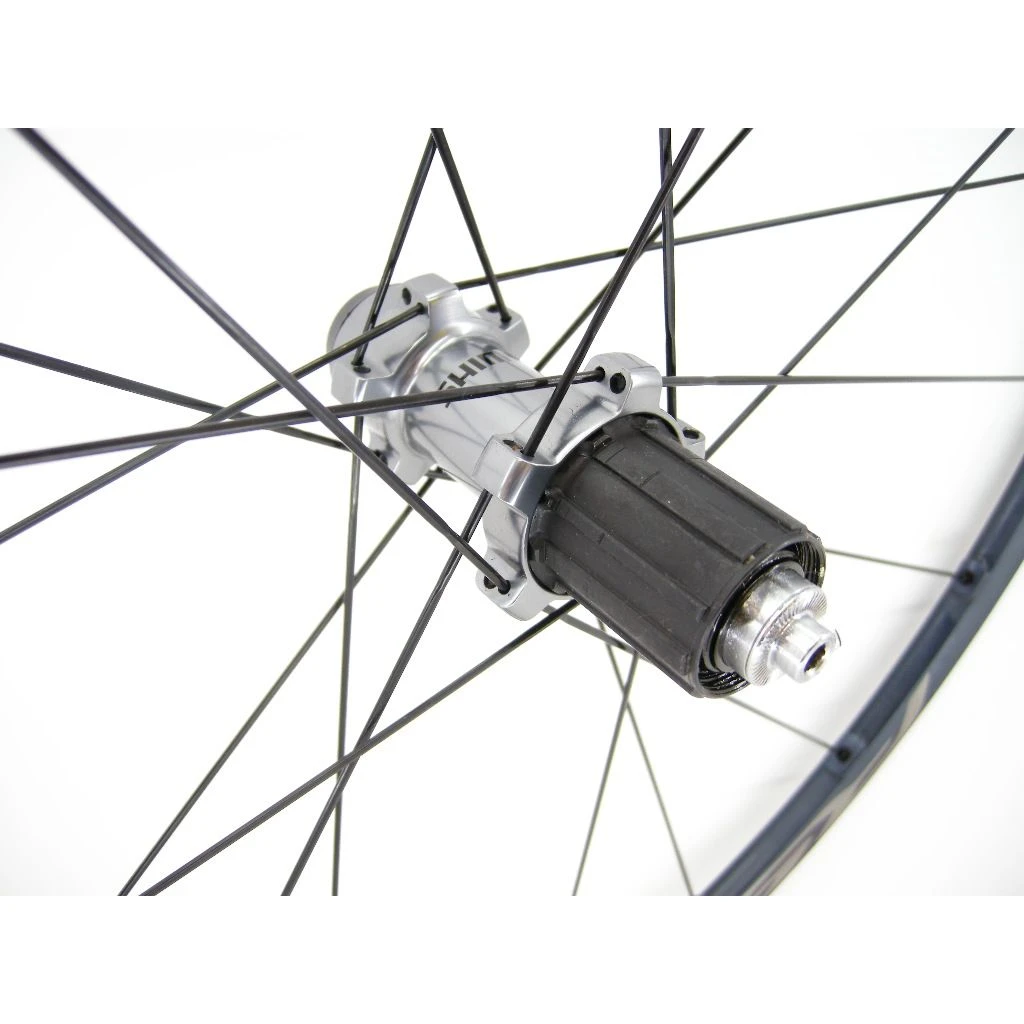 Shimano WH-RS500 Laufrad 5 Shimano WH-RS500 Laufrad – Bild 3